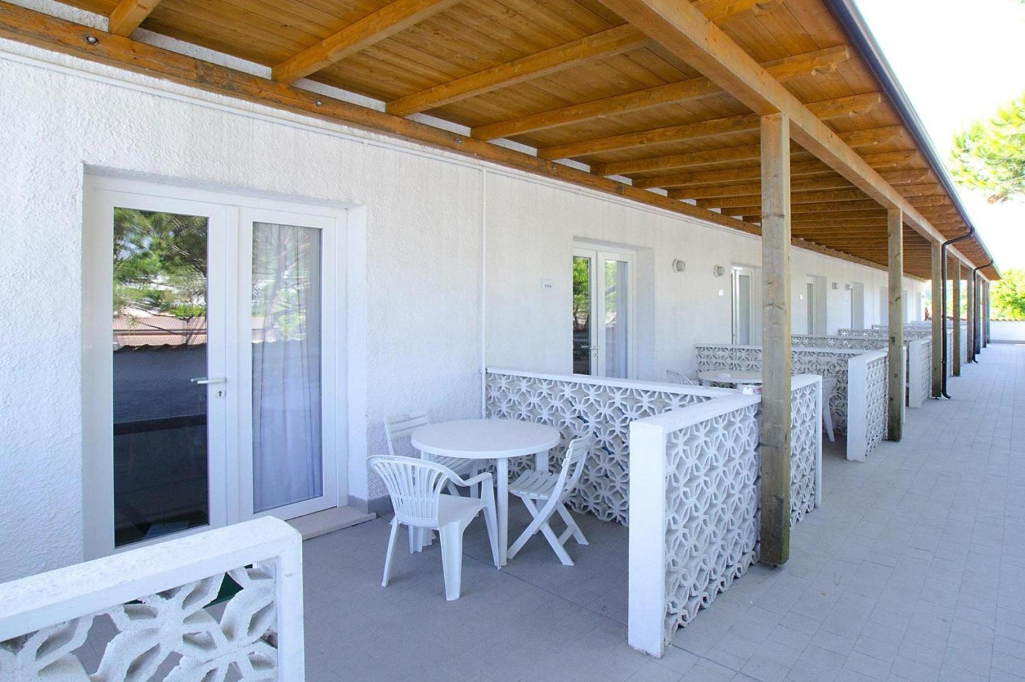 Willa Bungalow In Caorle With Garden Furniture Duna Verde Zewnętrze zdjęcie